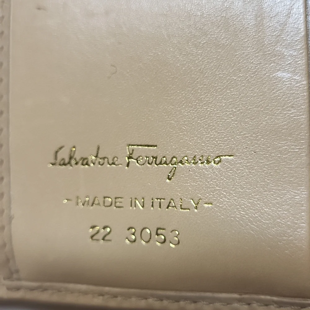 Wallet - Picture 3 of 8